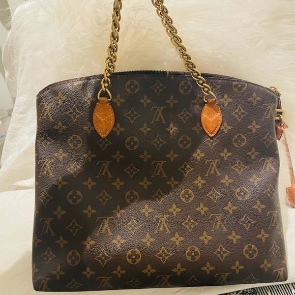 Used runway edition bag. Authentic. Has some dirt on inside of bag - Picture 2 of 15